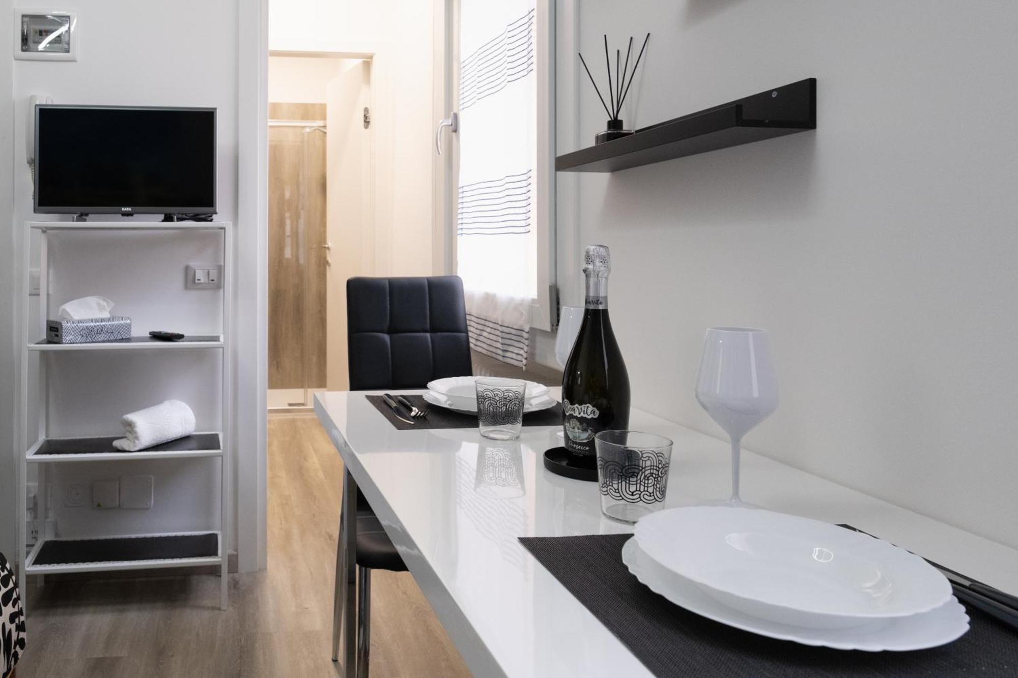 CentraleModerno Monolocale A 10 Passi Dal Centro Padova Ngoại thất bức ảnh