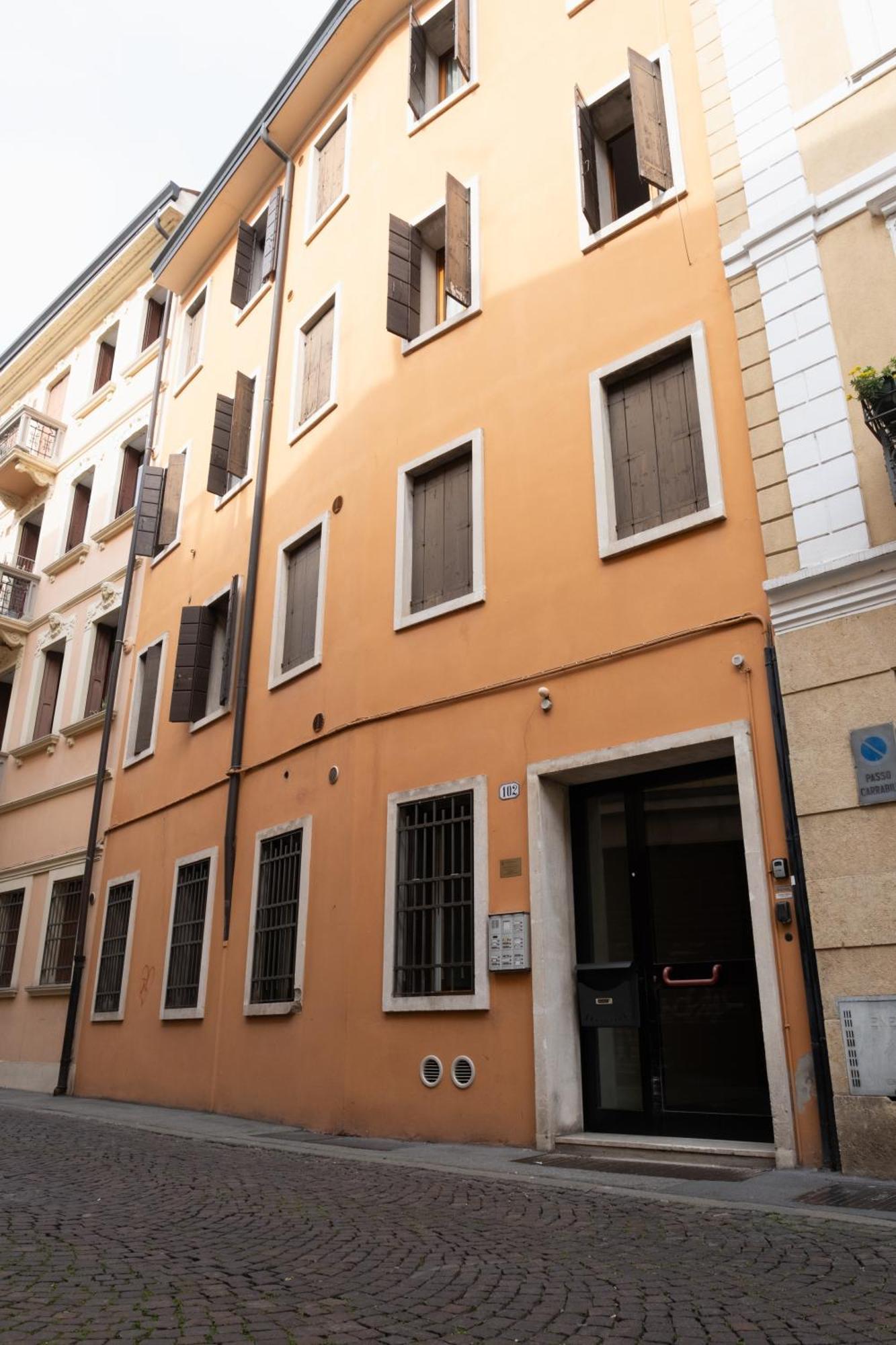 CentraleModerno Monolocale A 10 Passi Dal Centro Padova Ngoại thất bức ảnh